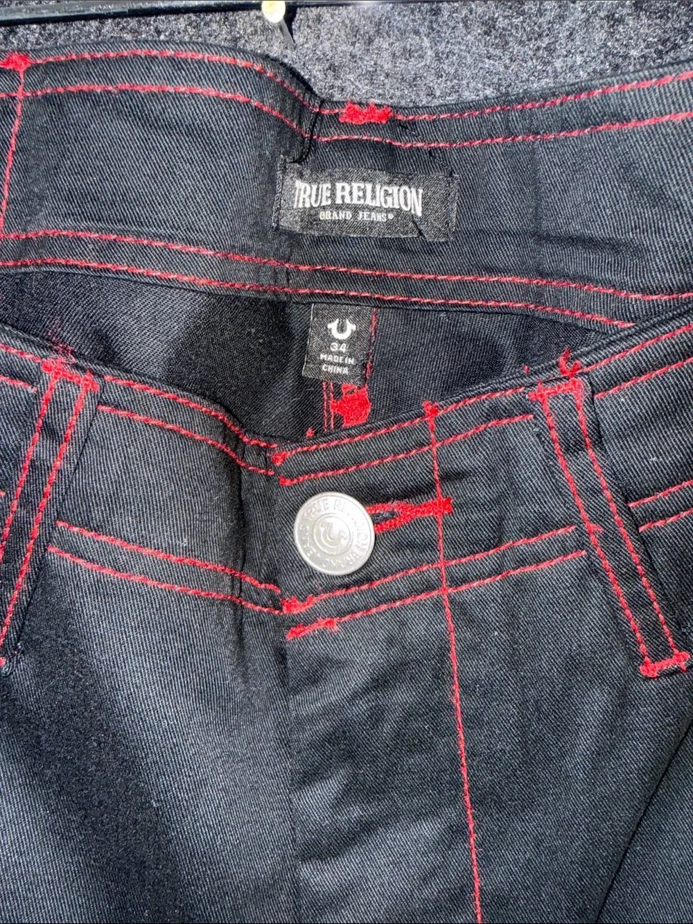 True Religion Men’s Black Jeans with Red Stitching 34X31 NWT